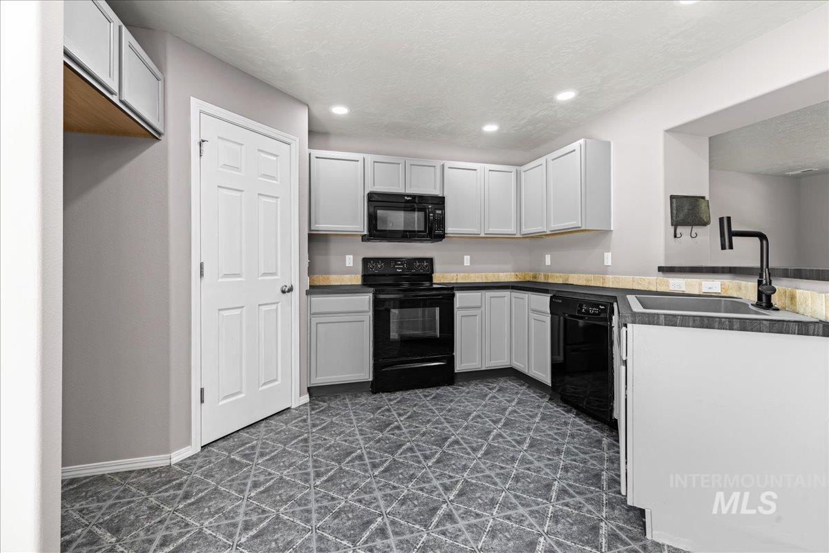 11210 W Silver River Loop