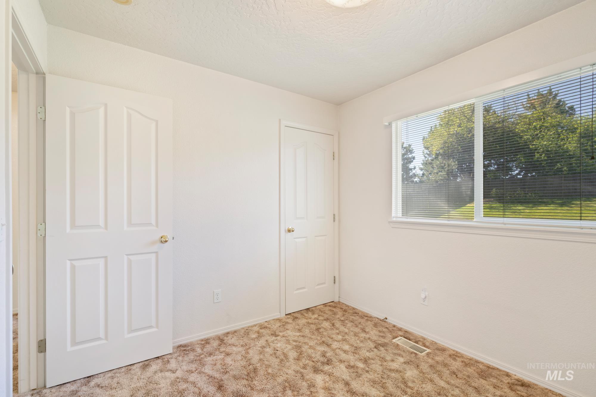 12523 W Rutherford Ct