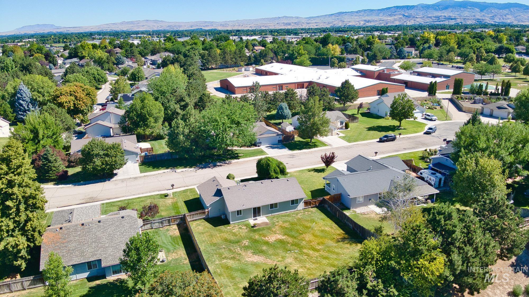 12523 W Rutherford Ct