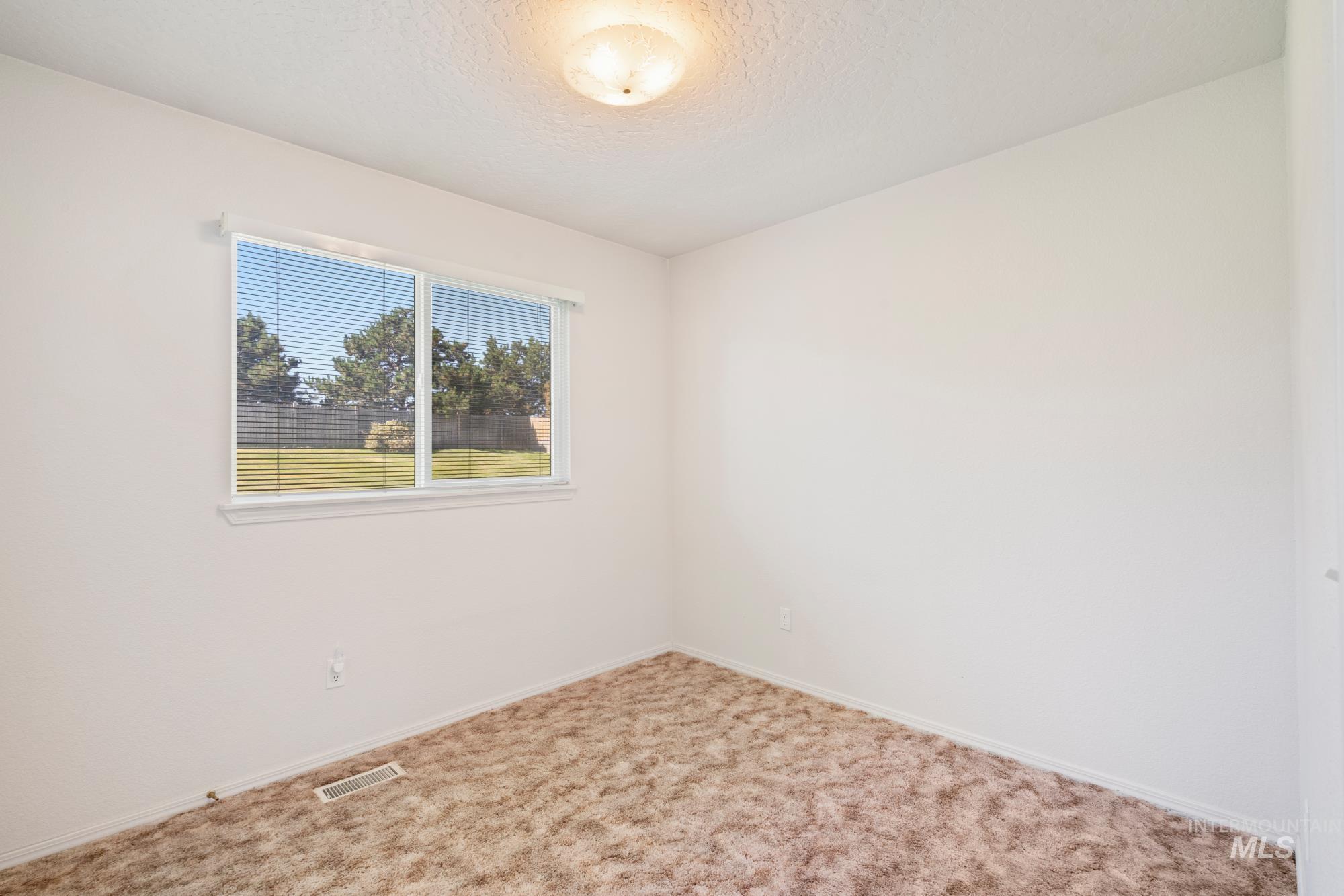 12523 W Rutherford Ct