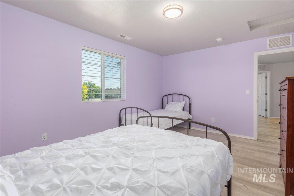 2207 W Neilscott Dr