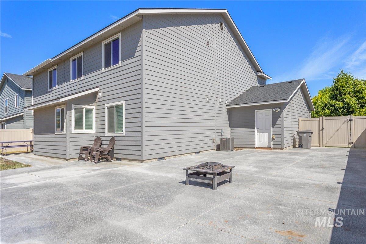 2207 W Neilscott Dr