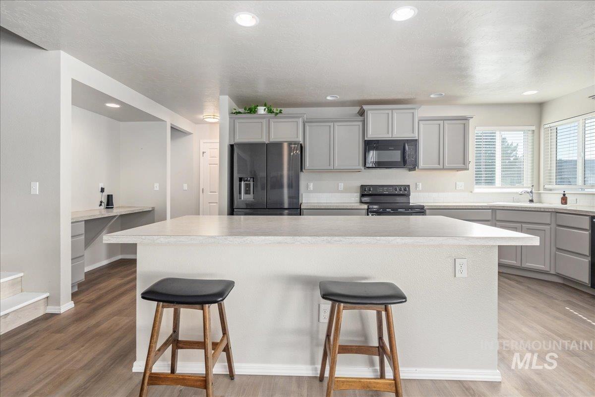 2207 W Neilscott Dr