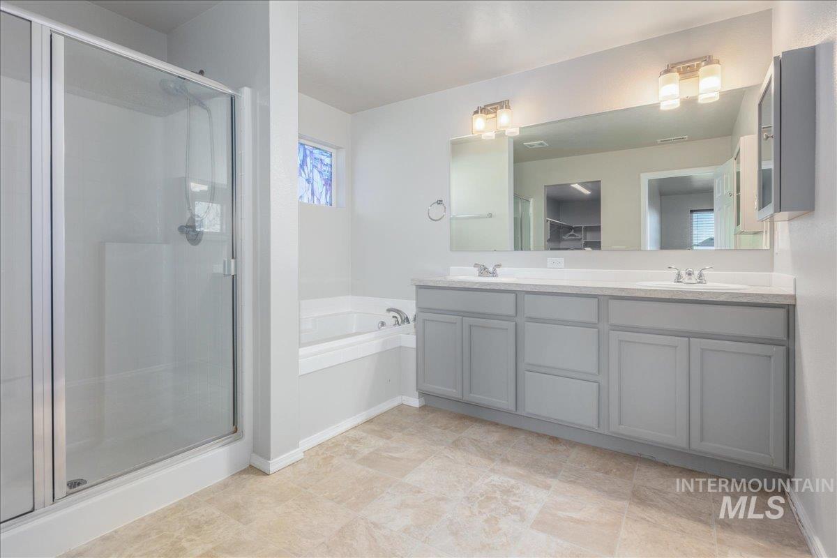 2207 W Neilscott Dr