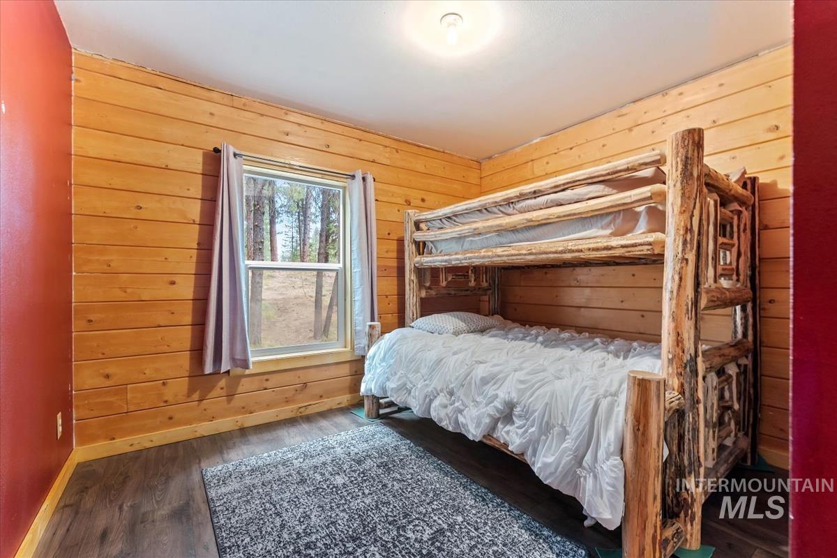 30 S Meadow Creek Dr