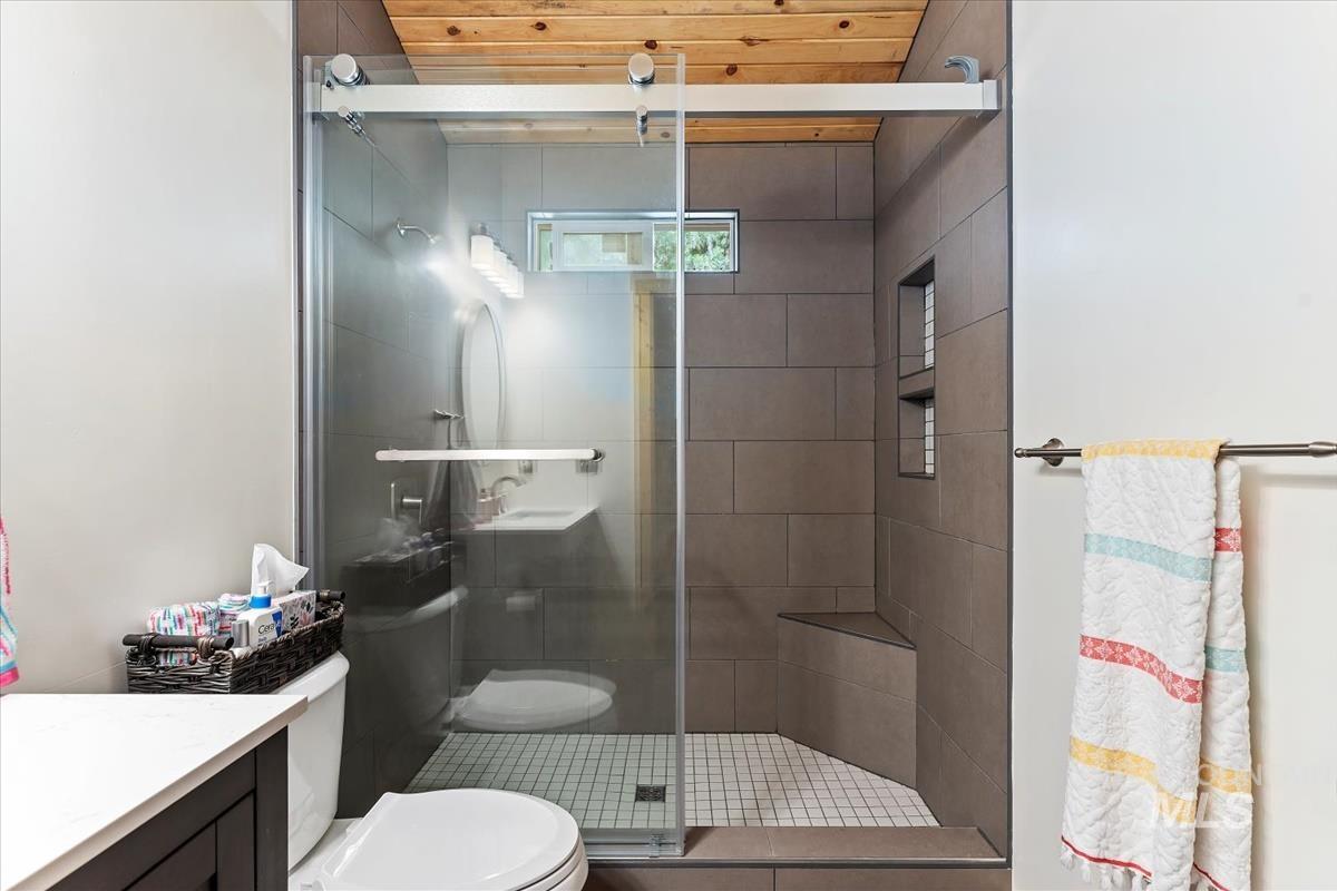 30 S Meadow Creek Dr