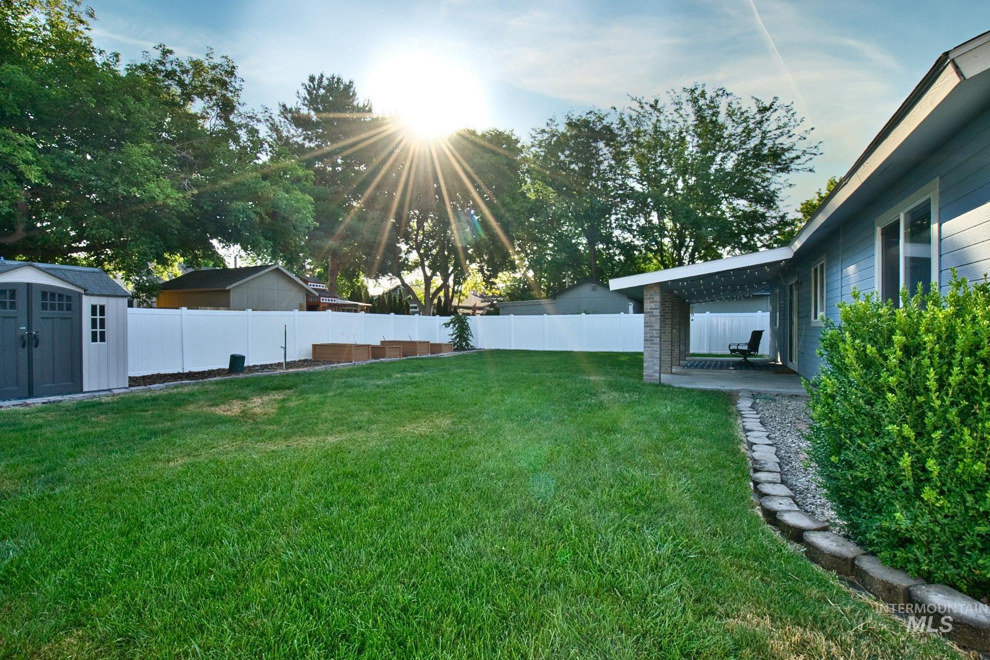 1032 W Egret Dr