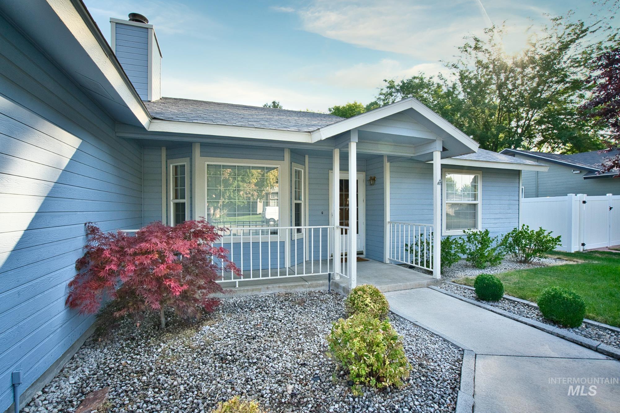 1032 W Egret Dr