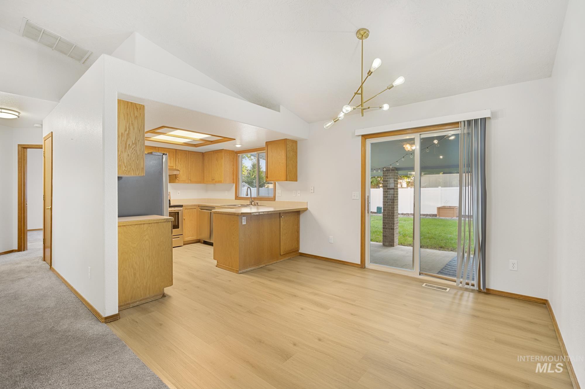 1032 W Egret Dr