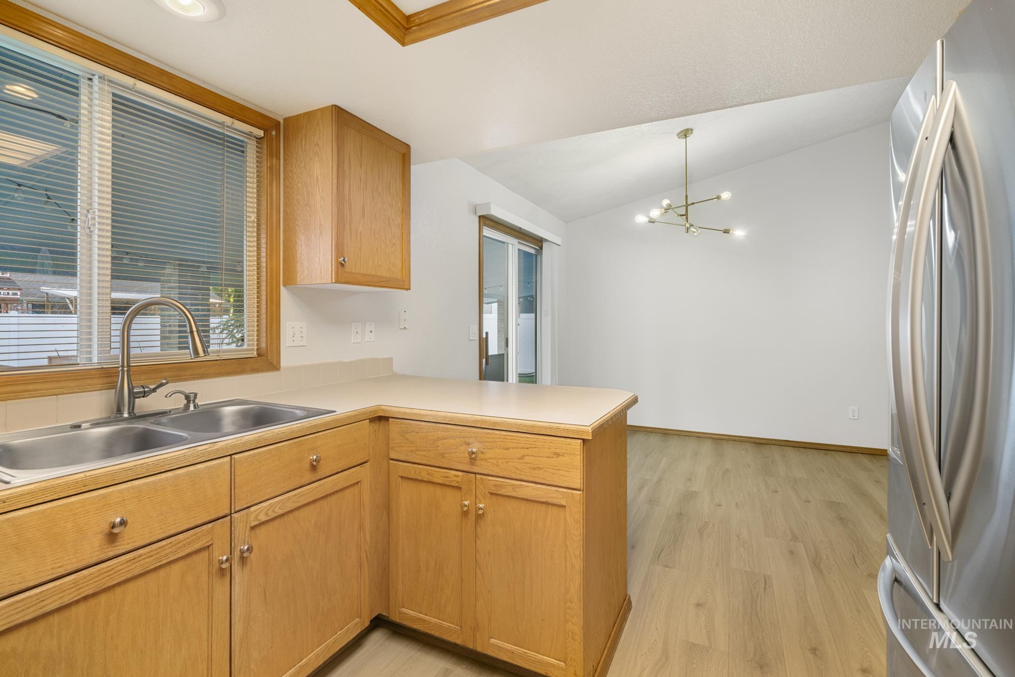 1032 W Egret Dr