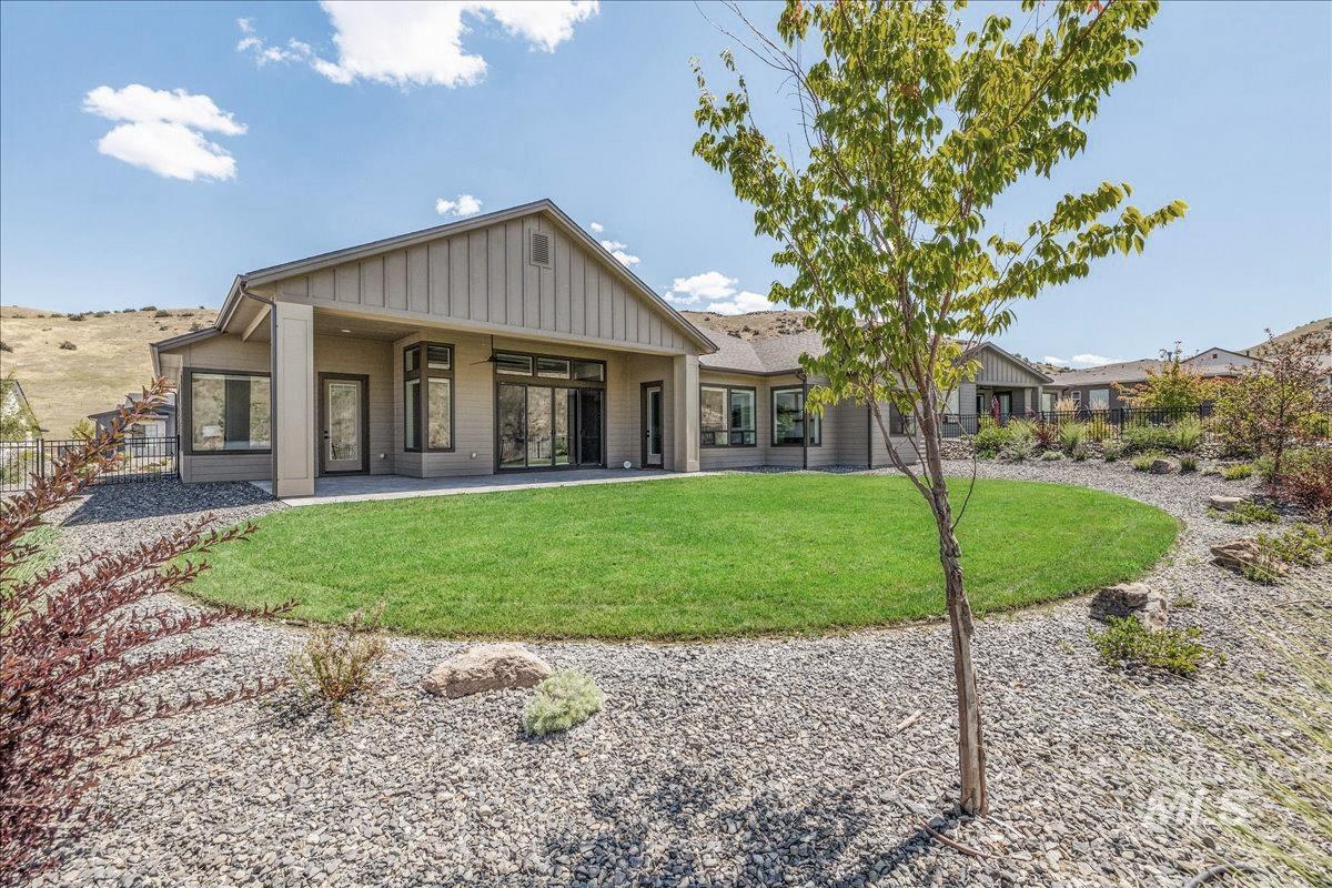 17943 N Burnt Car Pl