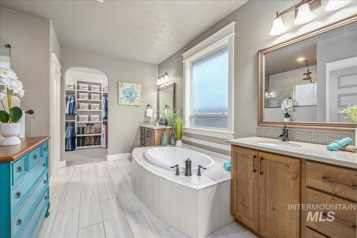 9400 W Wildbranch Dr