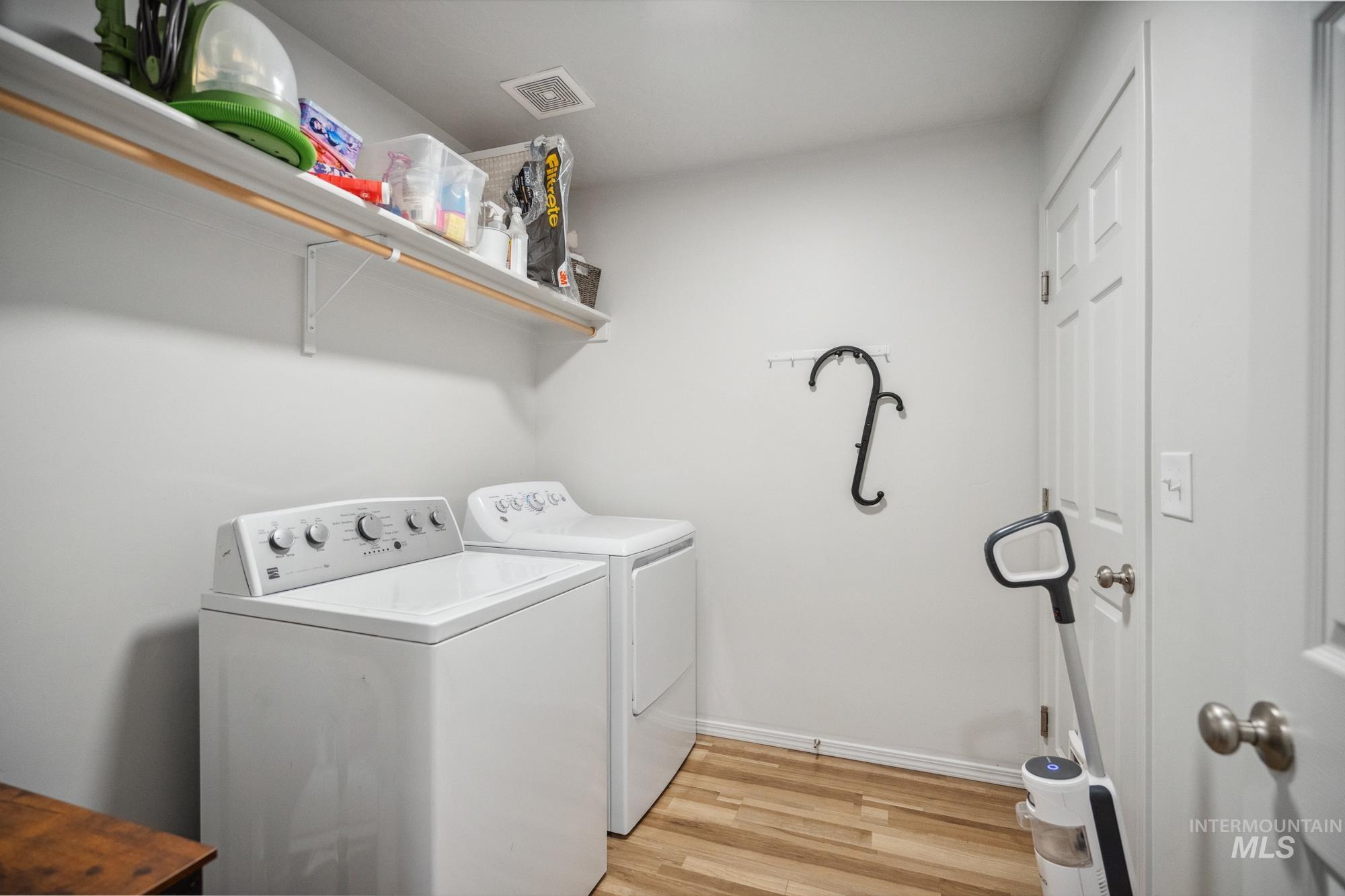 142 N Cranesbill Ave