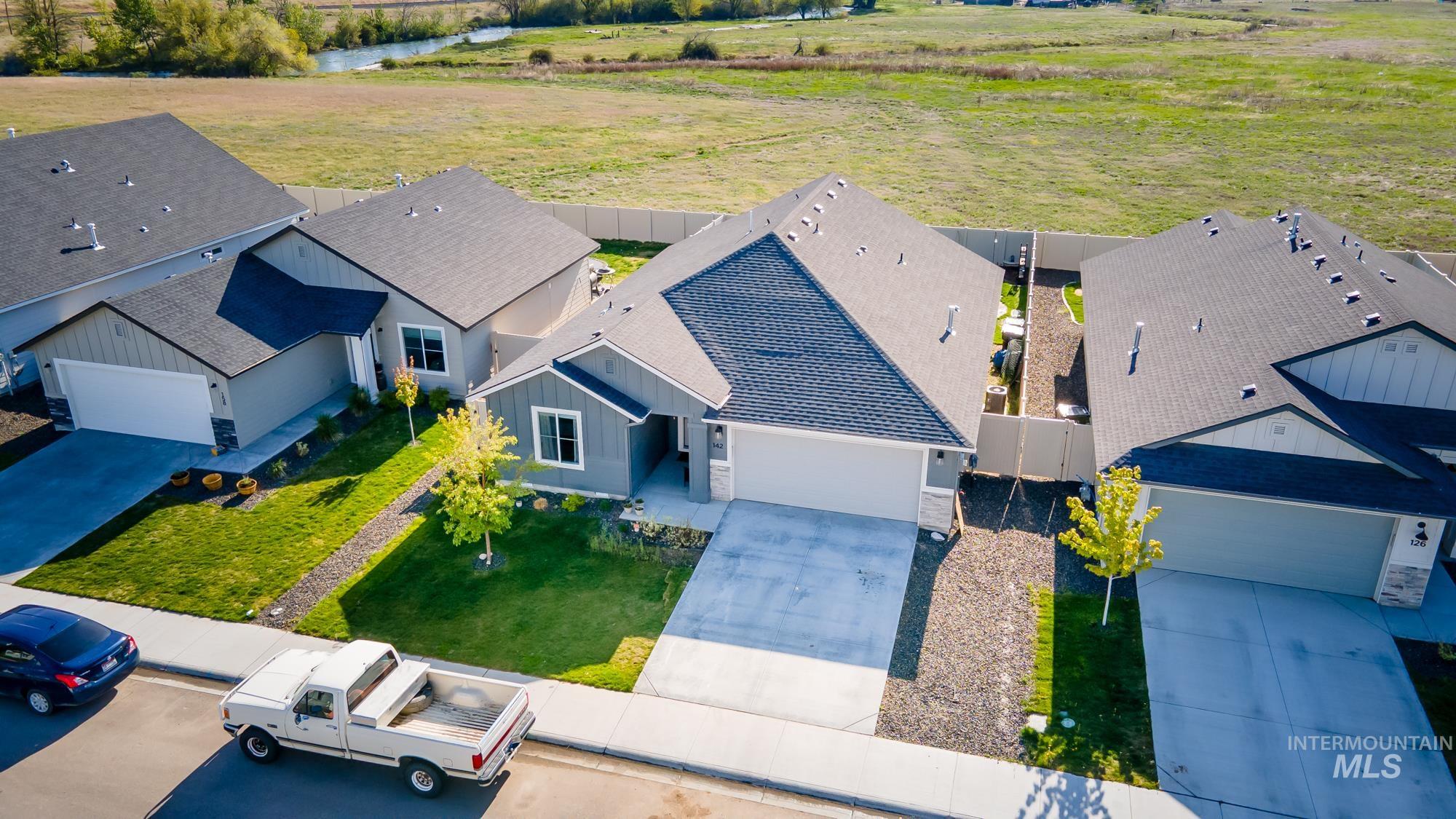 142 N Cranesbill Ave