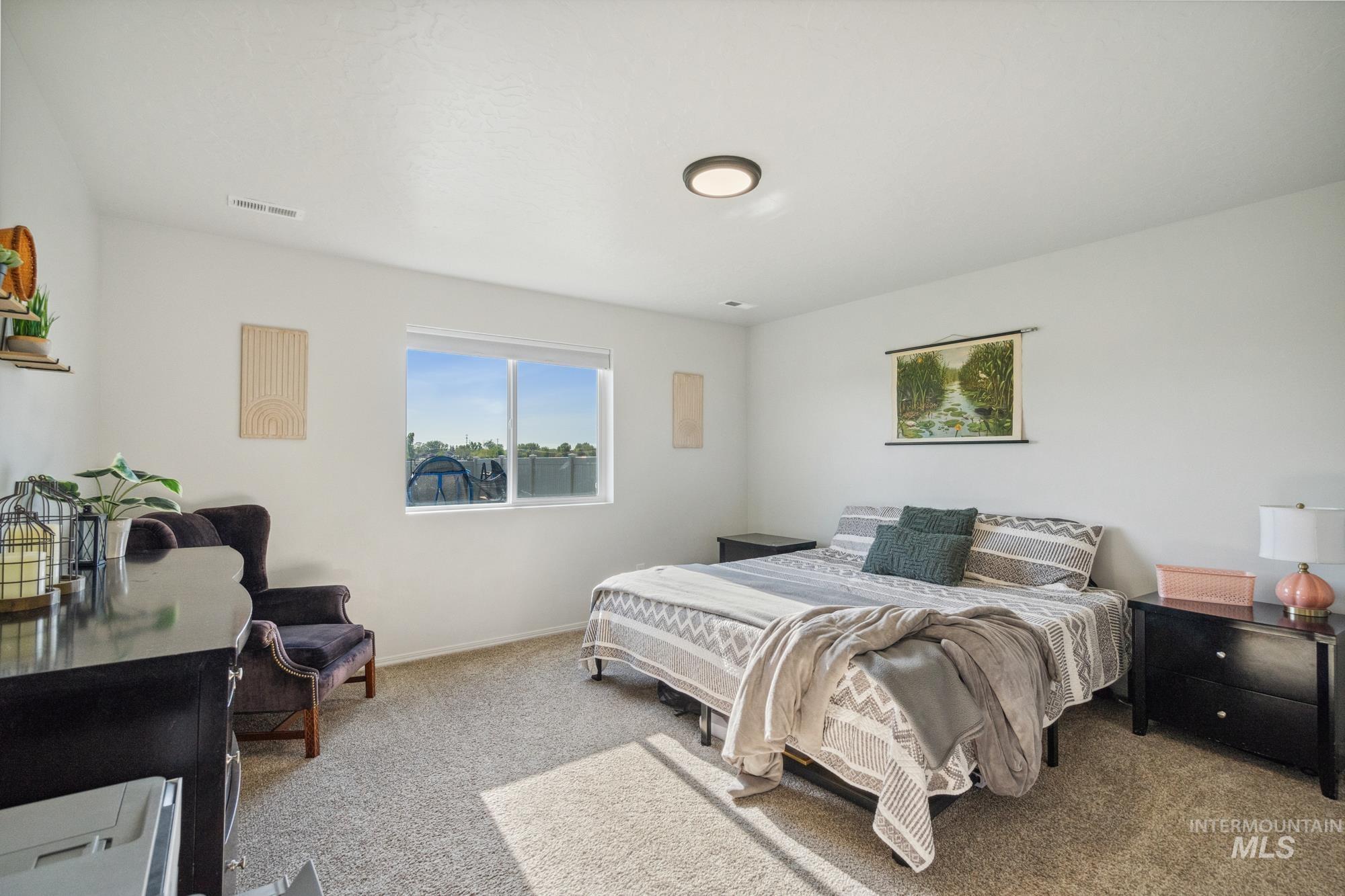 142 N Cranesbill Ave