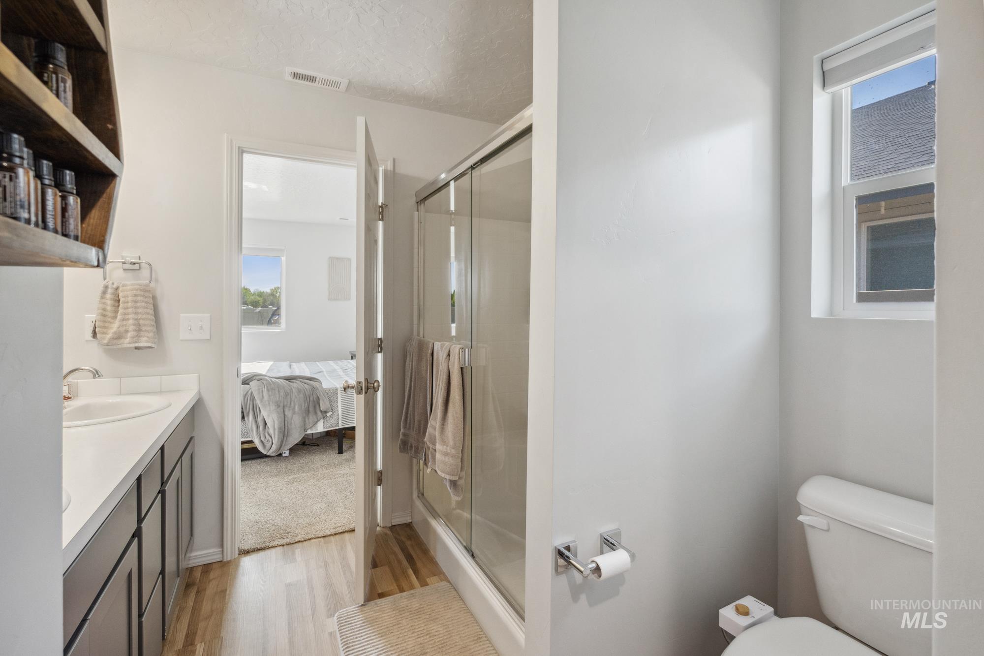 142 N Cranesbill Ave