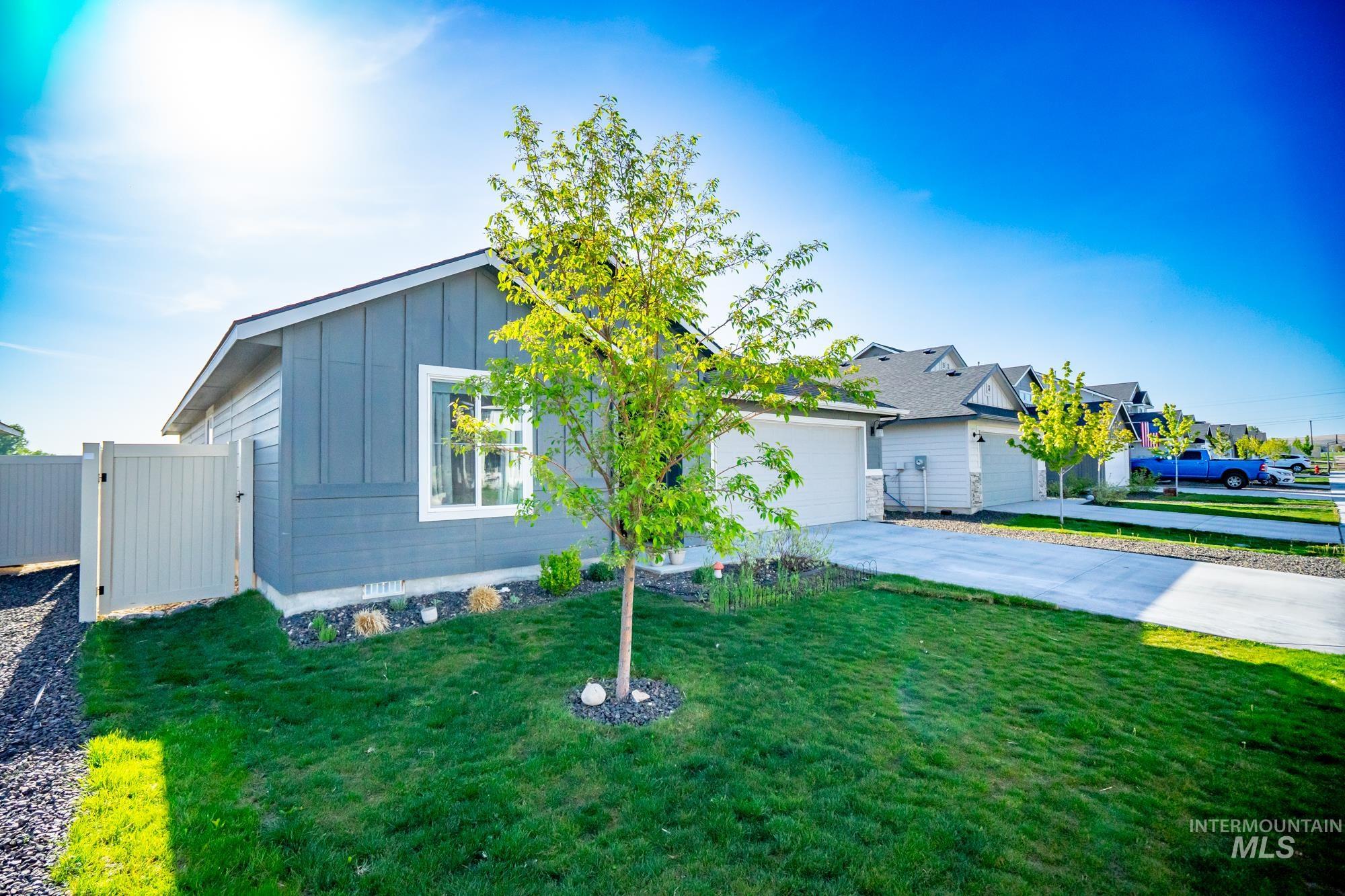 142 N Cranesbill Ave