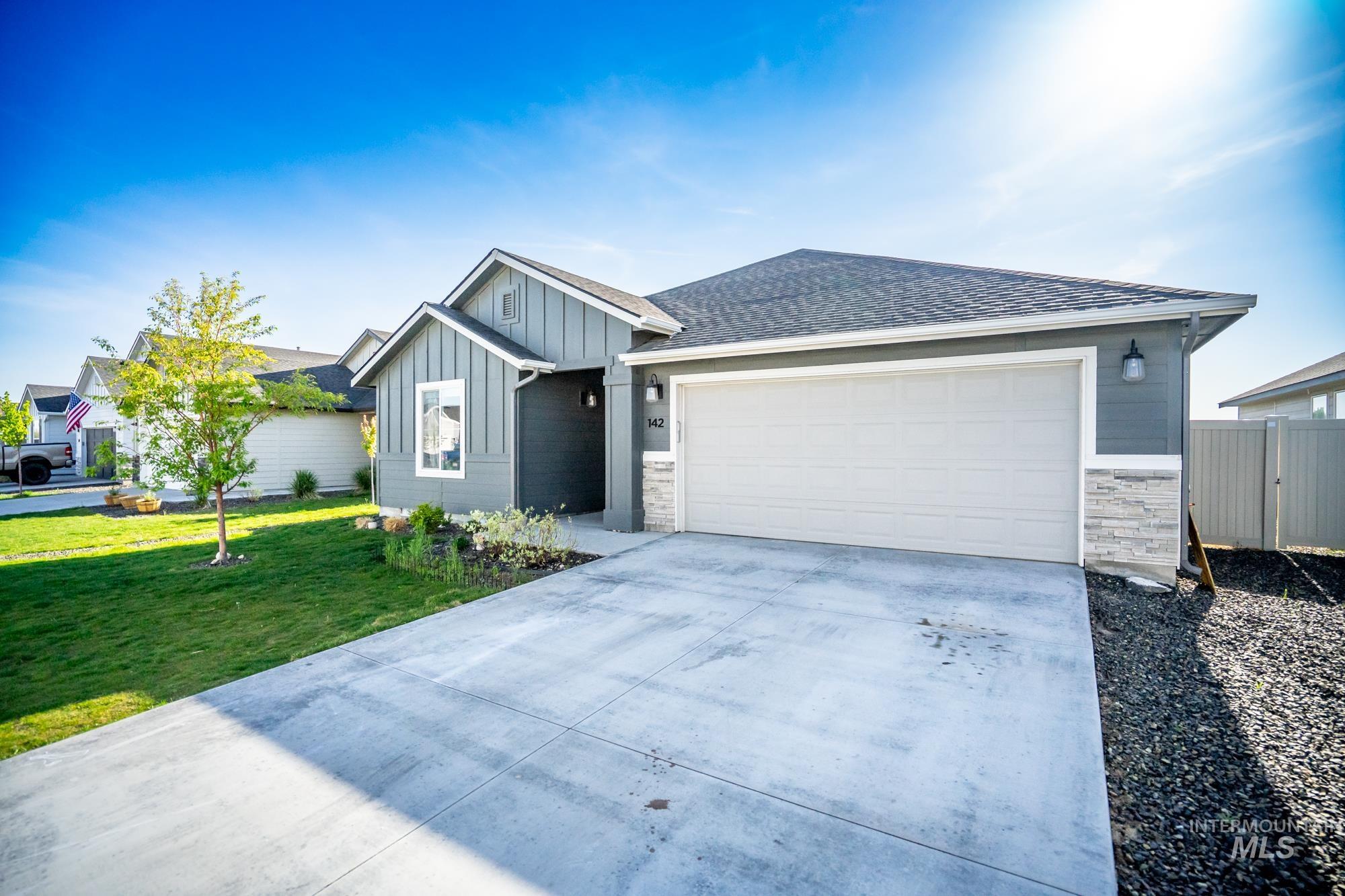 142 N Cranesbill Ave