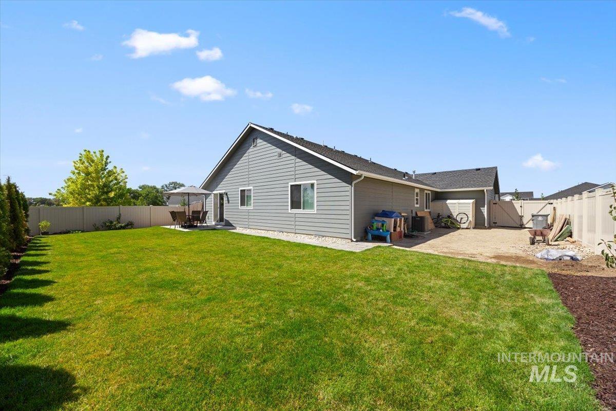4914 Endicott Dr