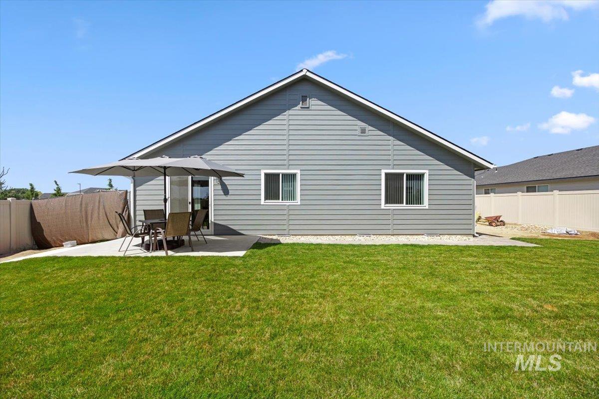 4914 Endicott Dr