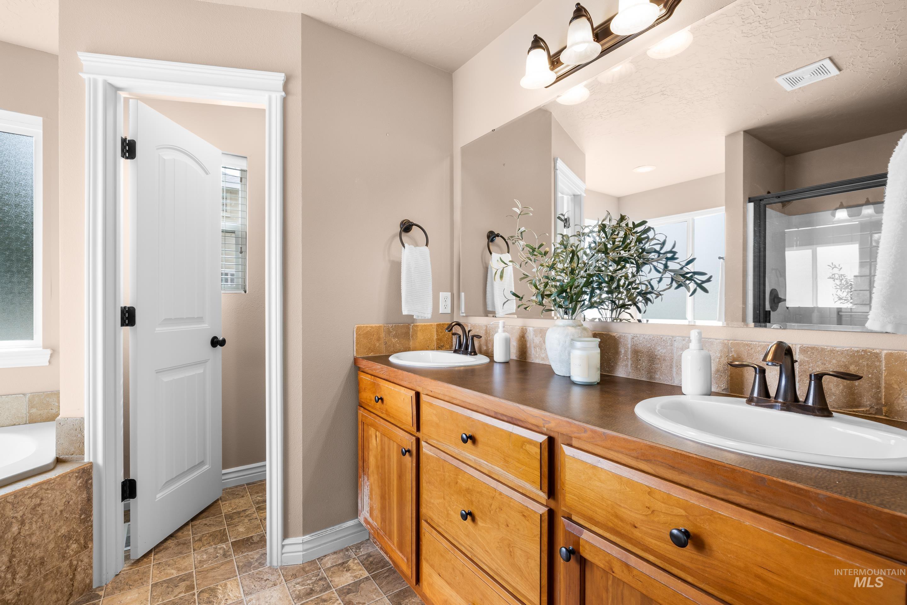 11074 W Crossbow St.