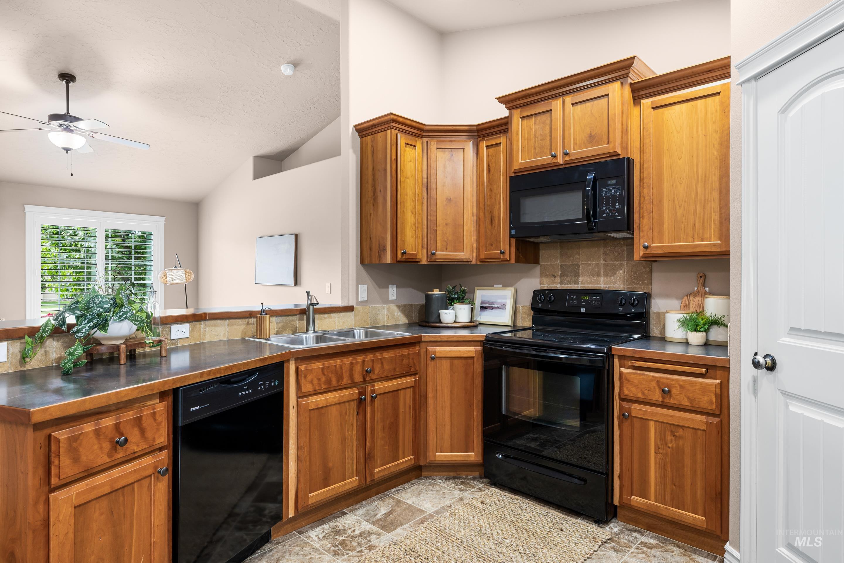 11074 W Crossbow St.