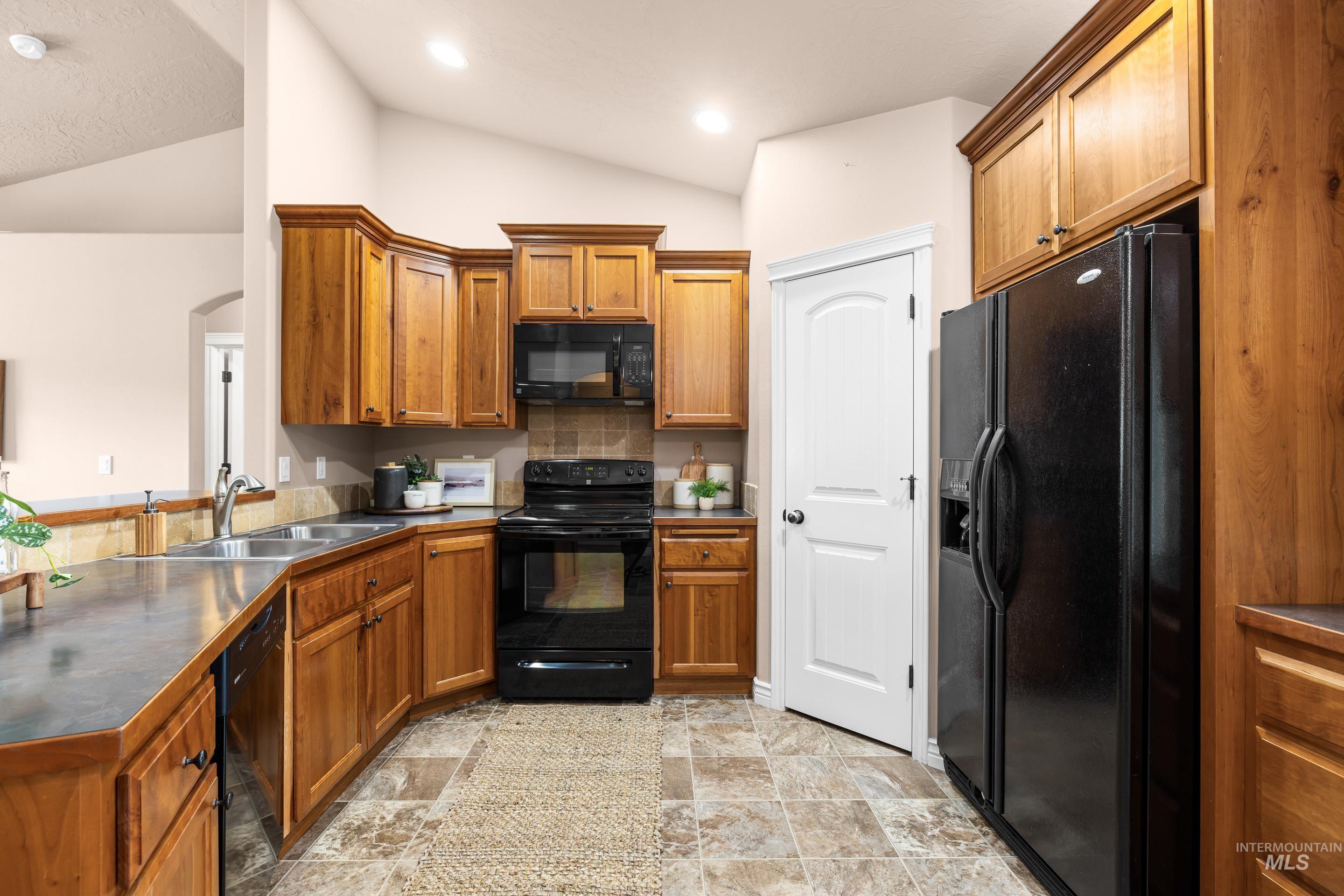 11074 W Crossbow St.