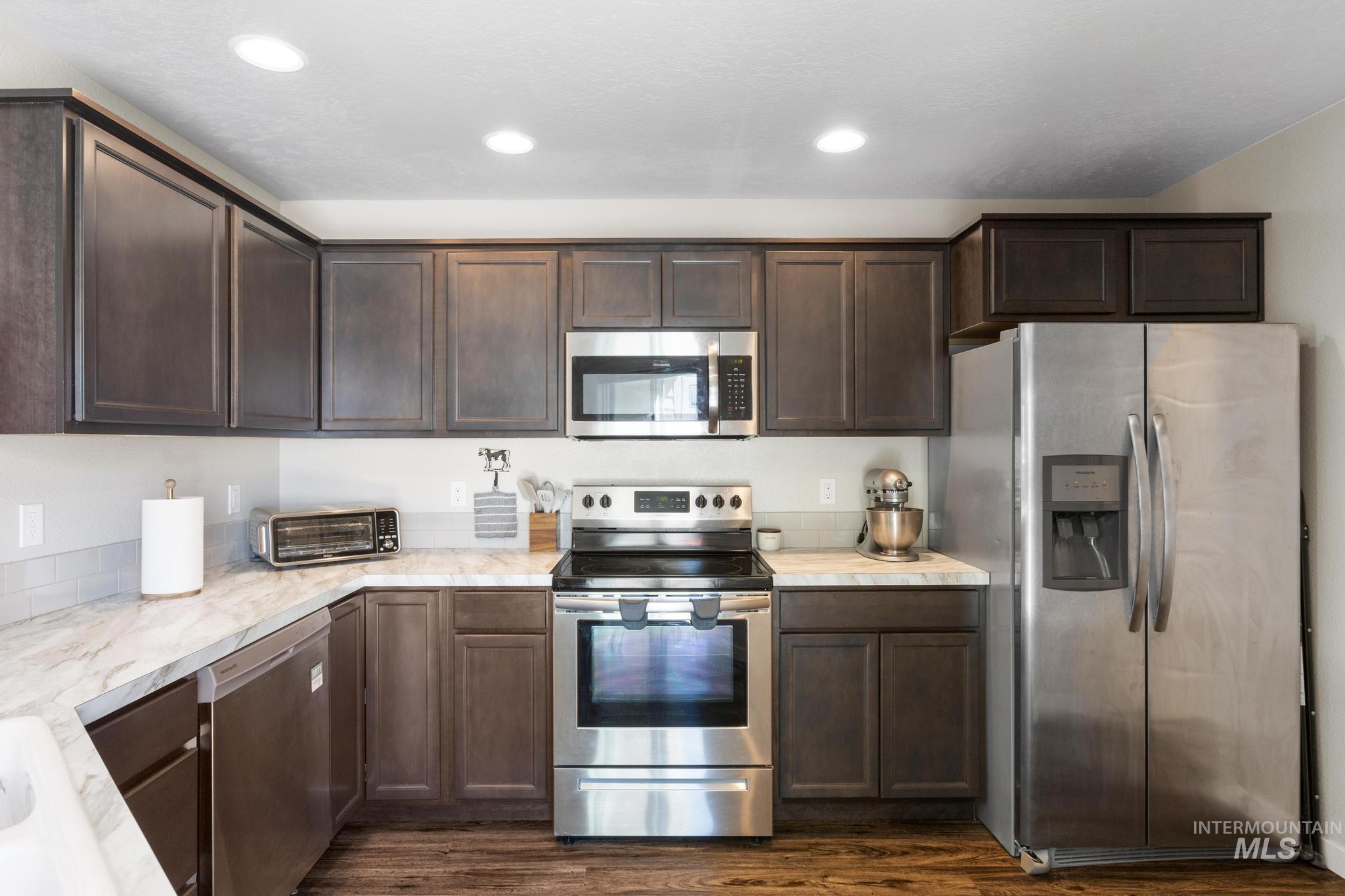 10091 W Campville St