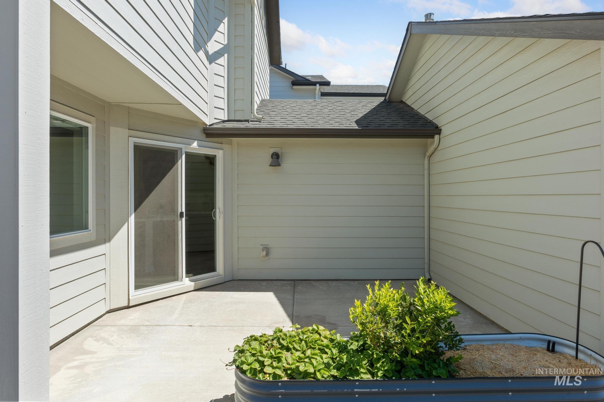 10091 W Campville St