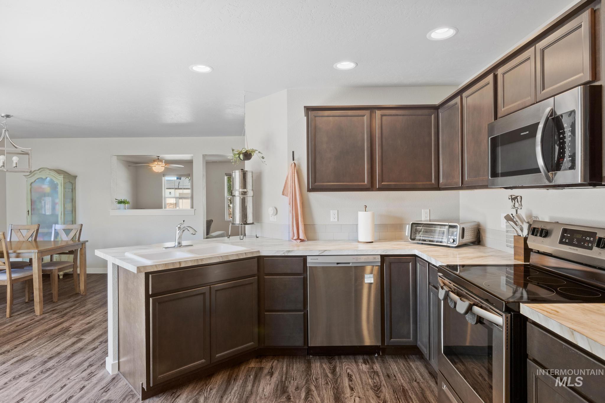 10091 W Campville St