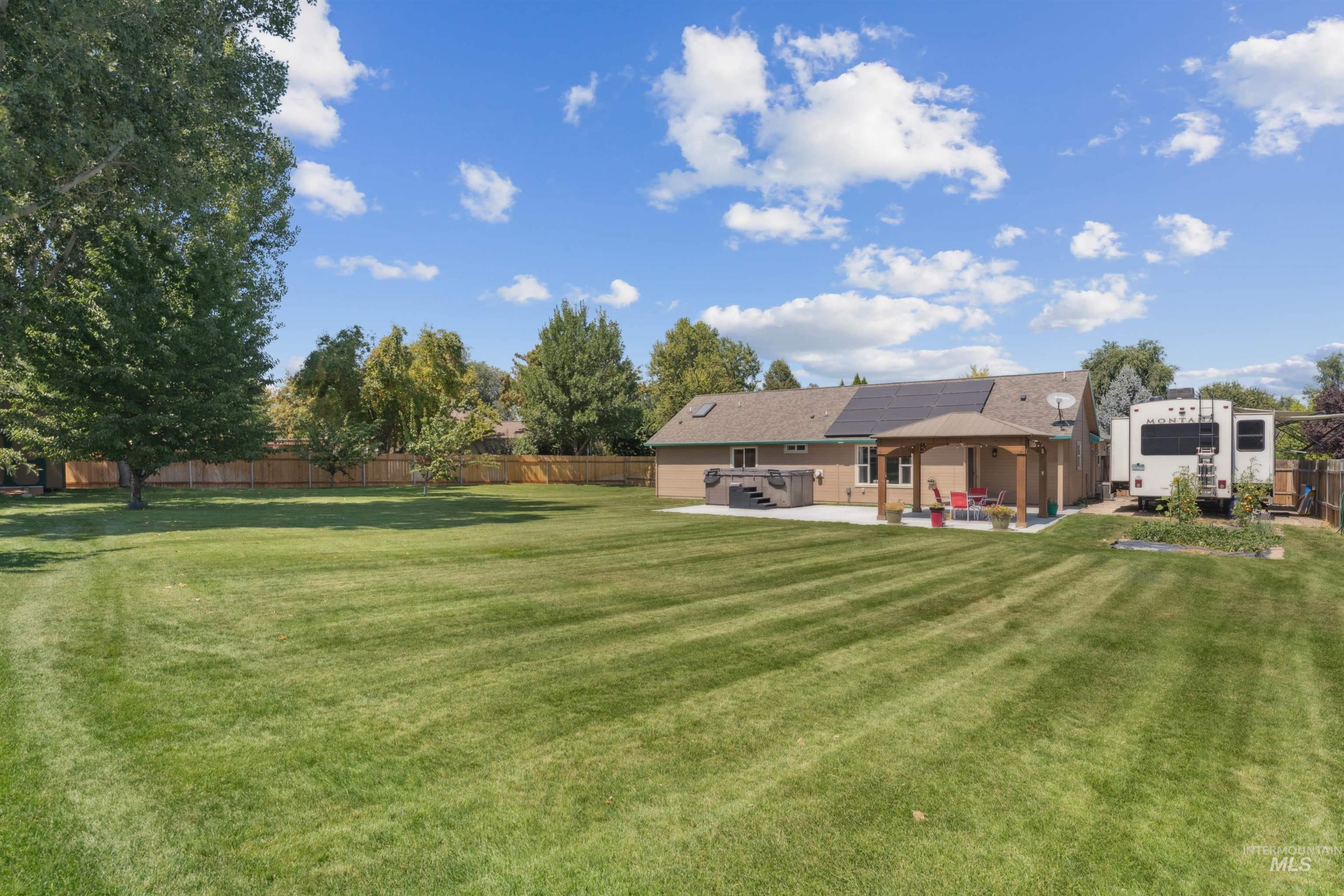 1081 W Ashwood Ct.