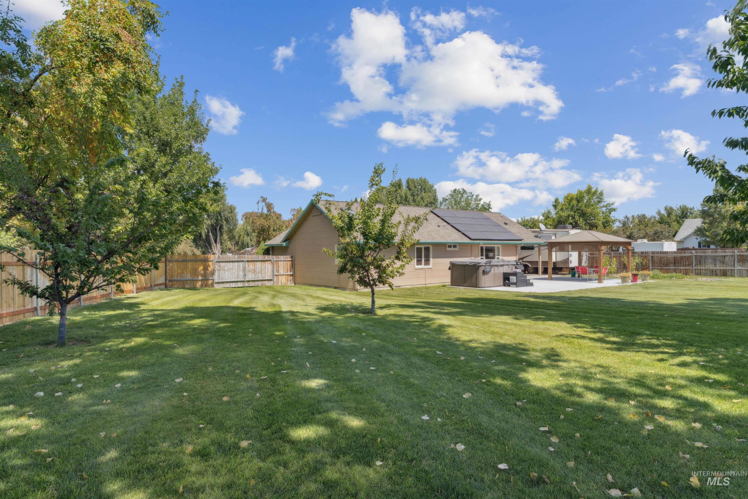 1081 W Ashwood Ct.