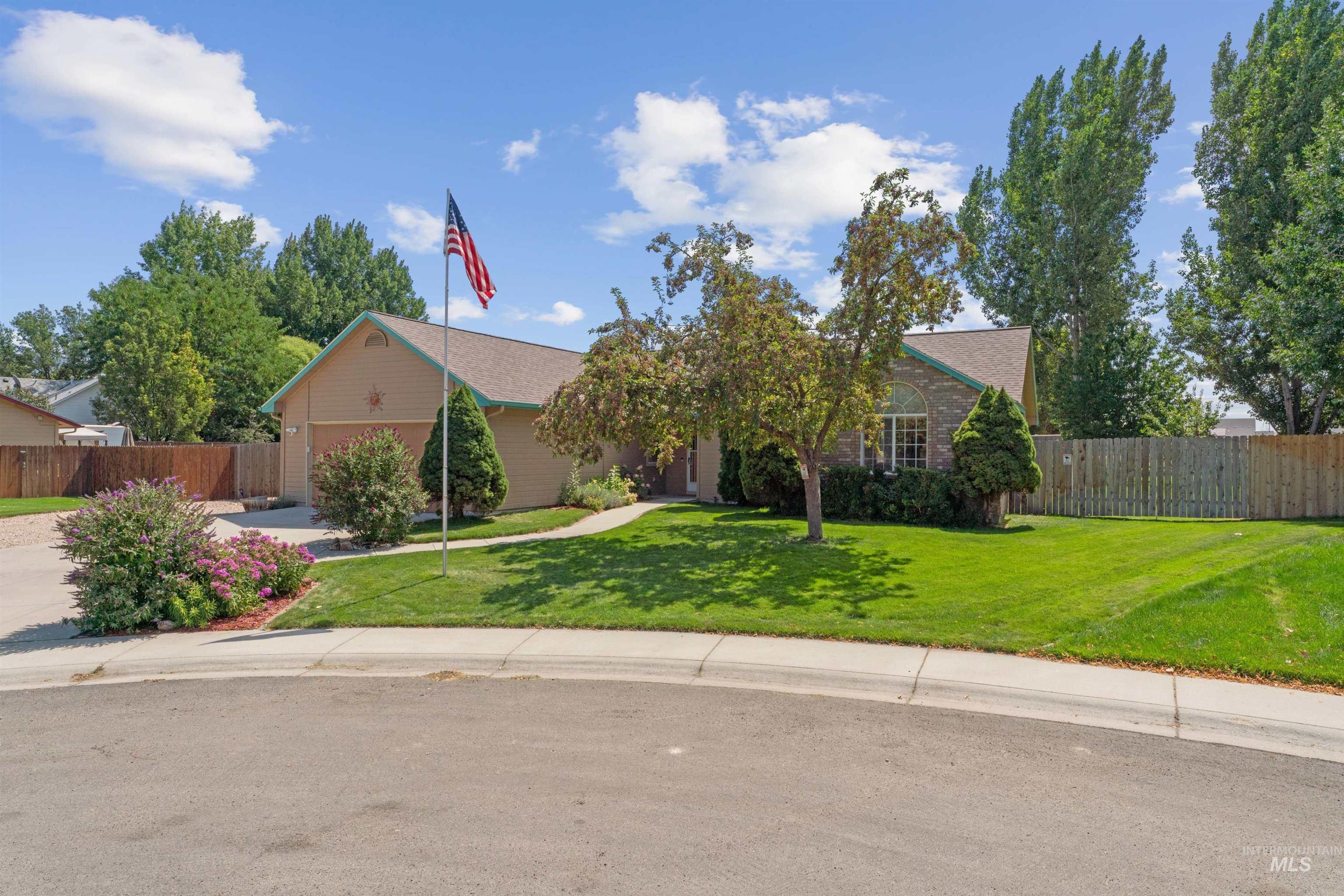 1081 W Ashwood Ct.