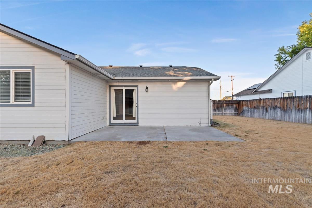 1860 N Haskett