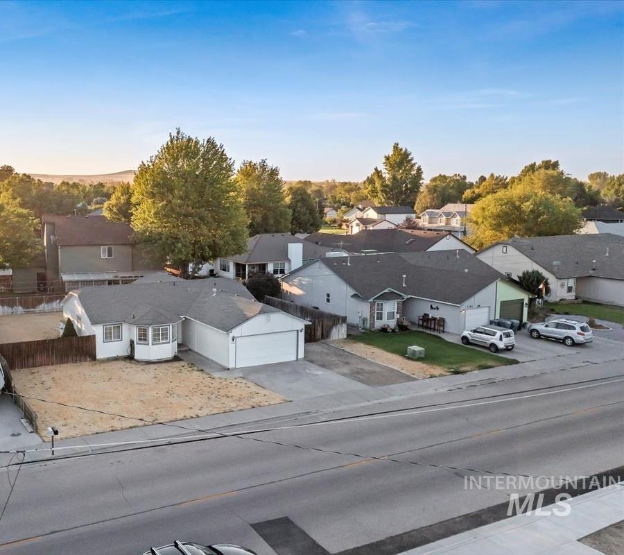 1860 N Haskett