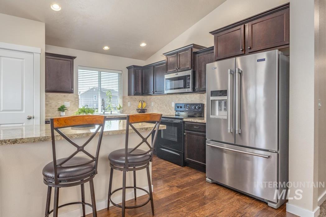 420 S Willow Tree Ave