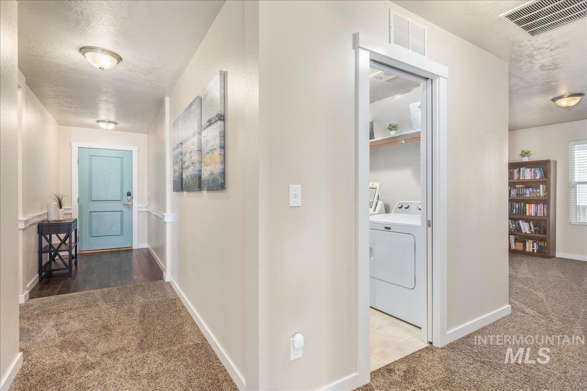 420 S Willow Tree Ave