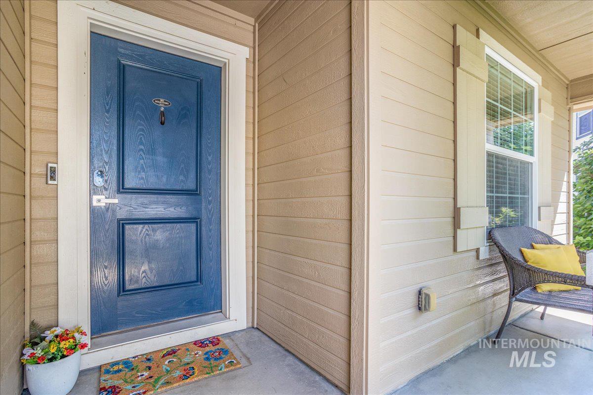 420 S Willow Tree Ave