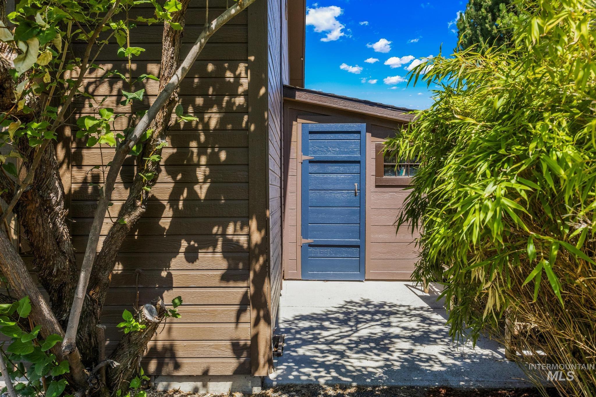 8085 W Rygate Ct
