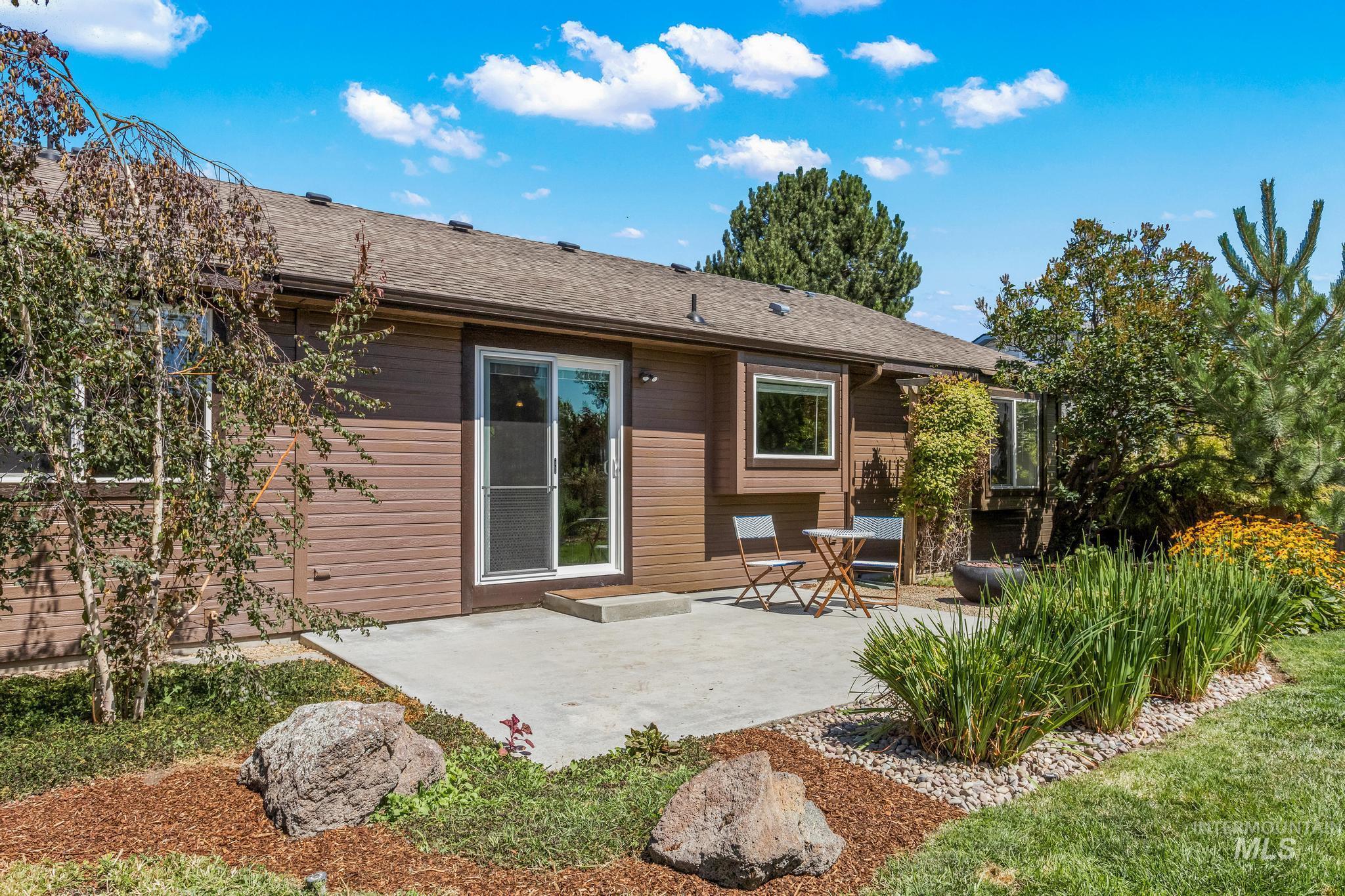8085 W Rygate Ct