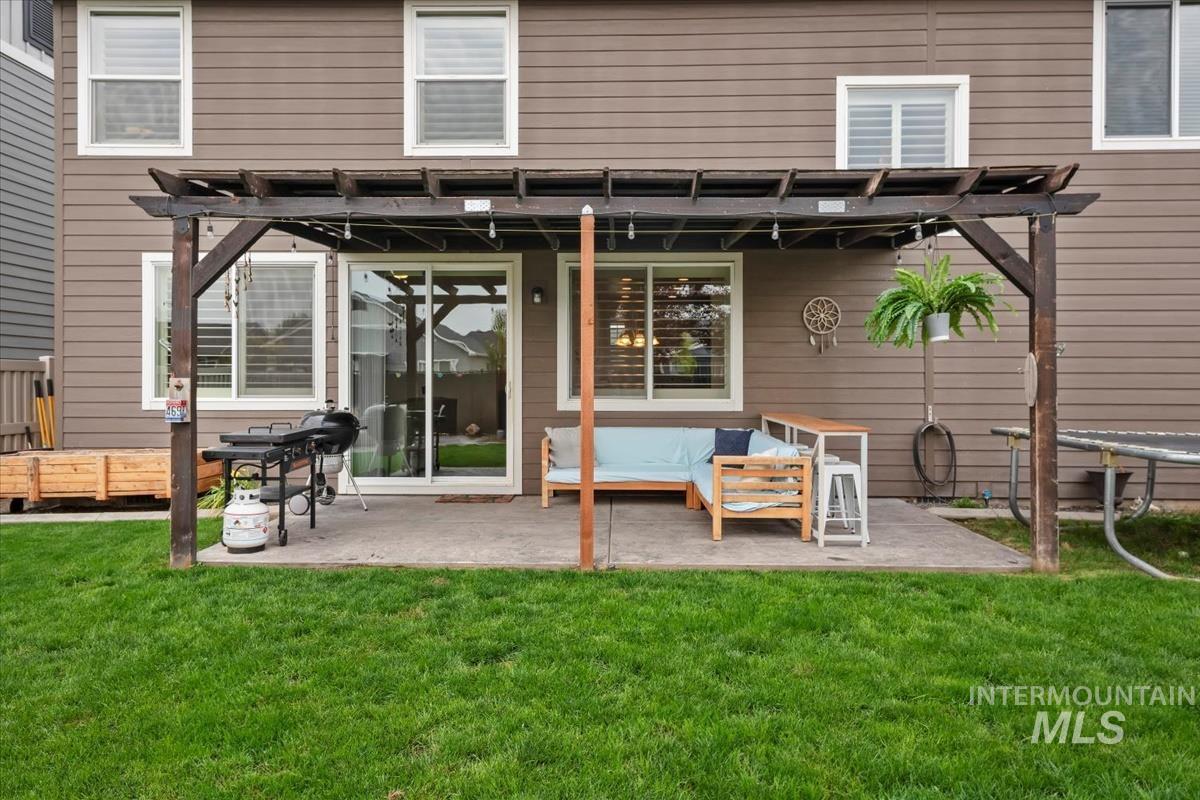 9472 S Rock Cliffs Way