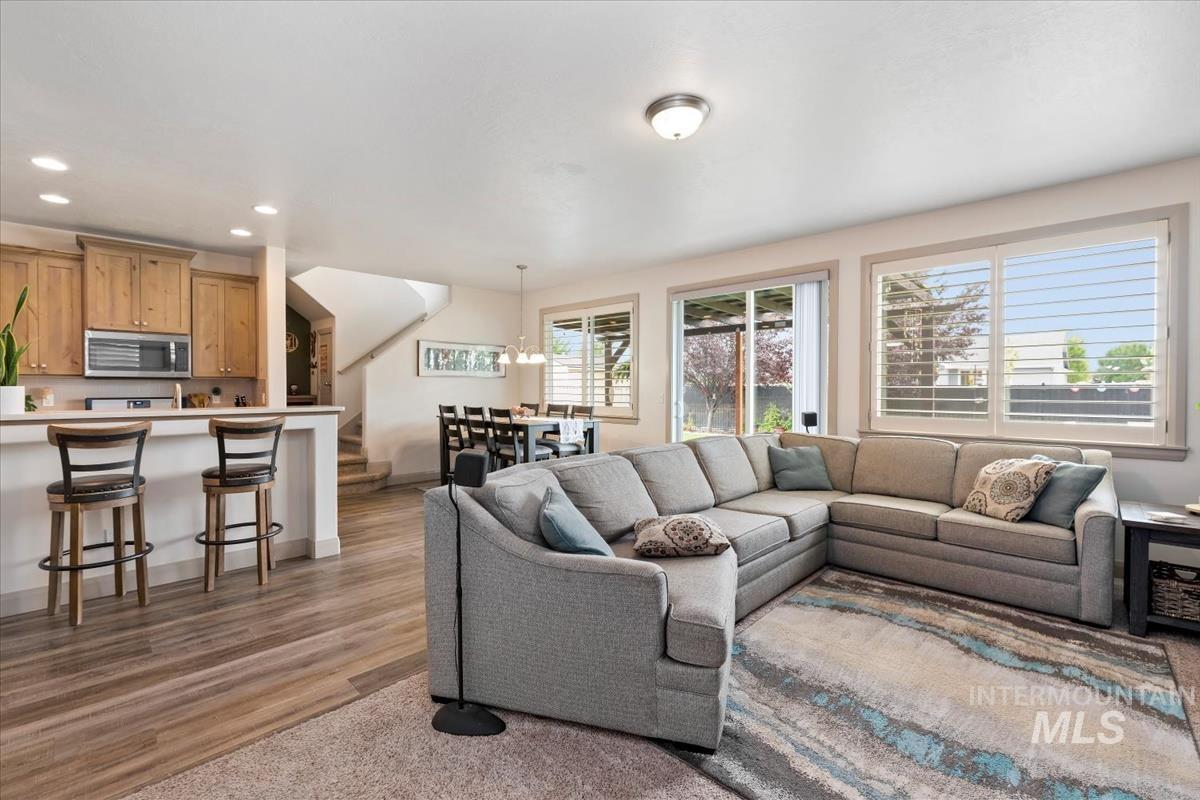 9472 S Rock Cliffs Way