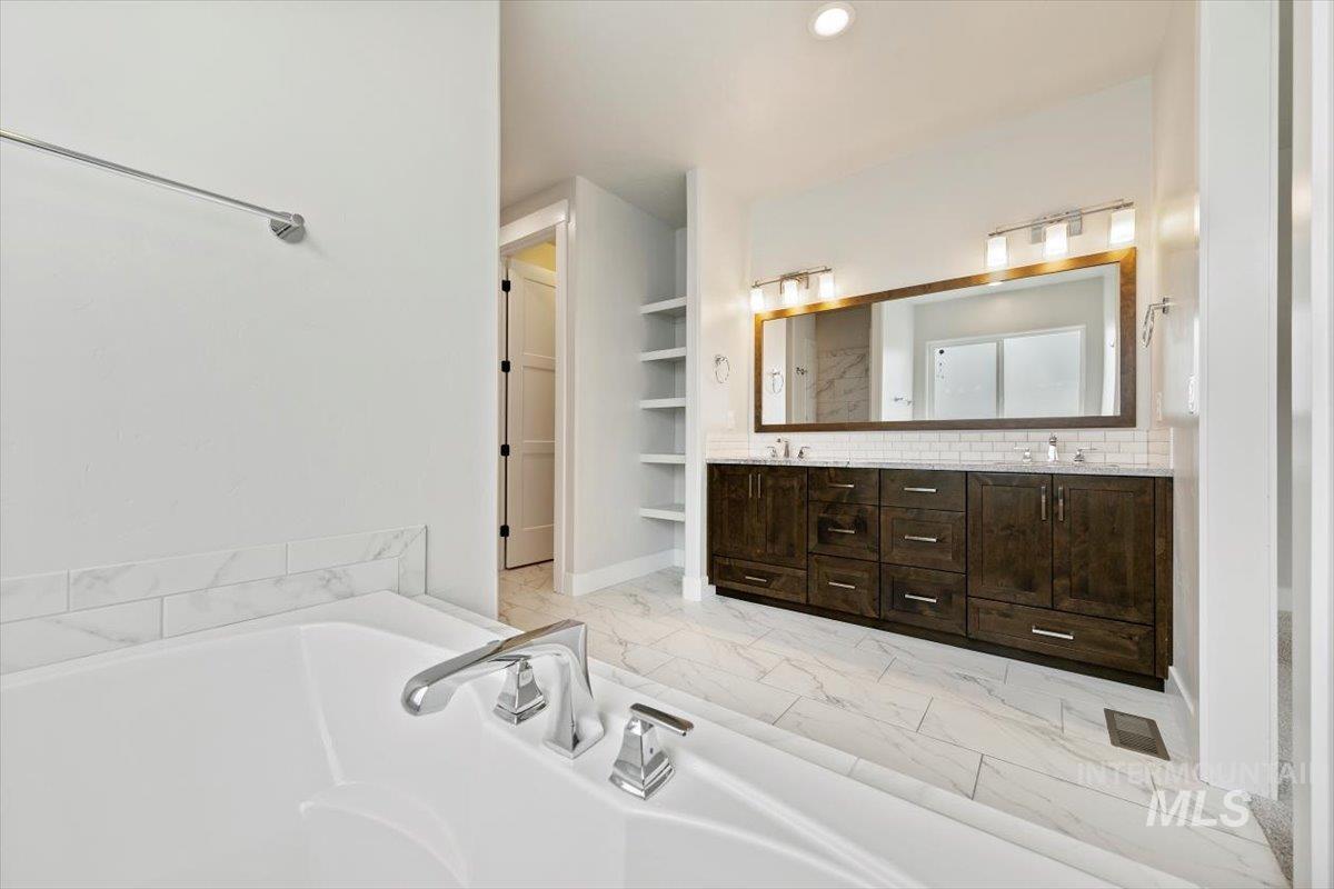 5569 S Stromboli Pl