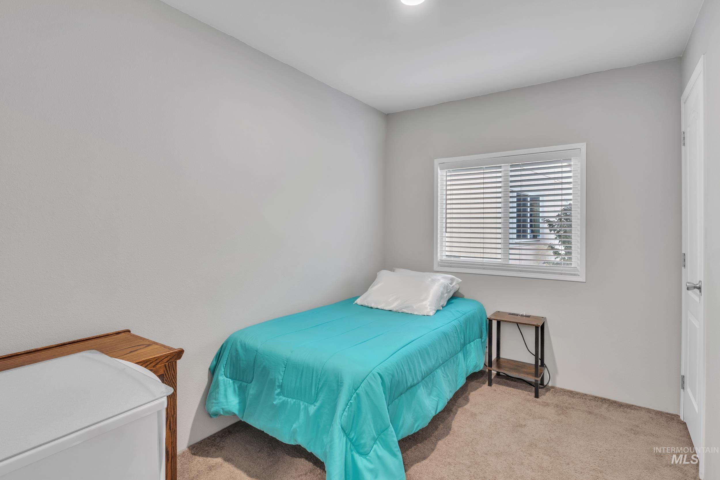 1011 N Fawn Lane