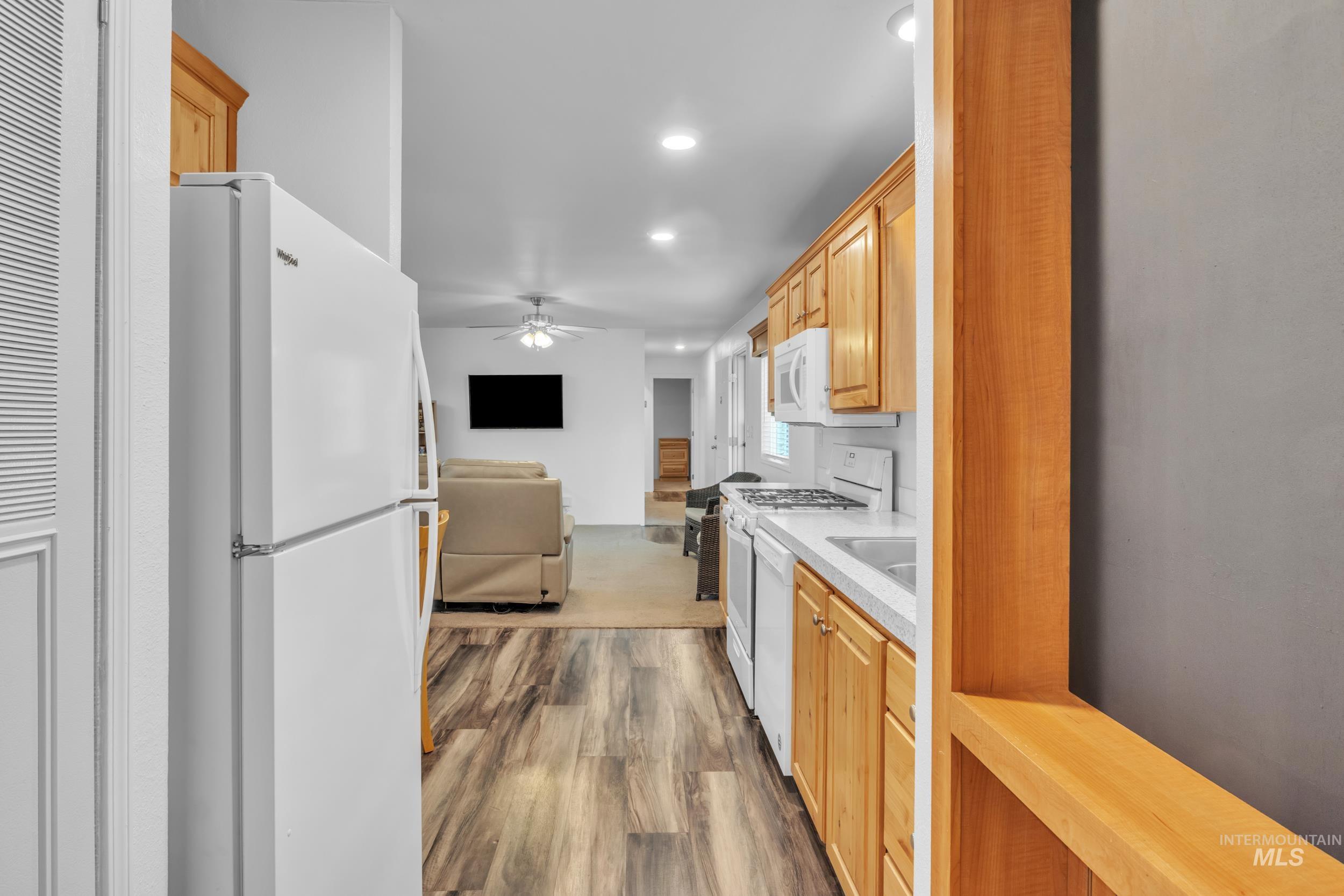 1011 N Fawn Lane