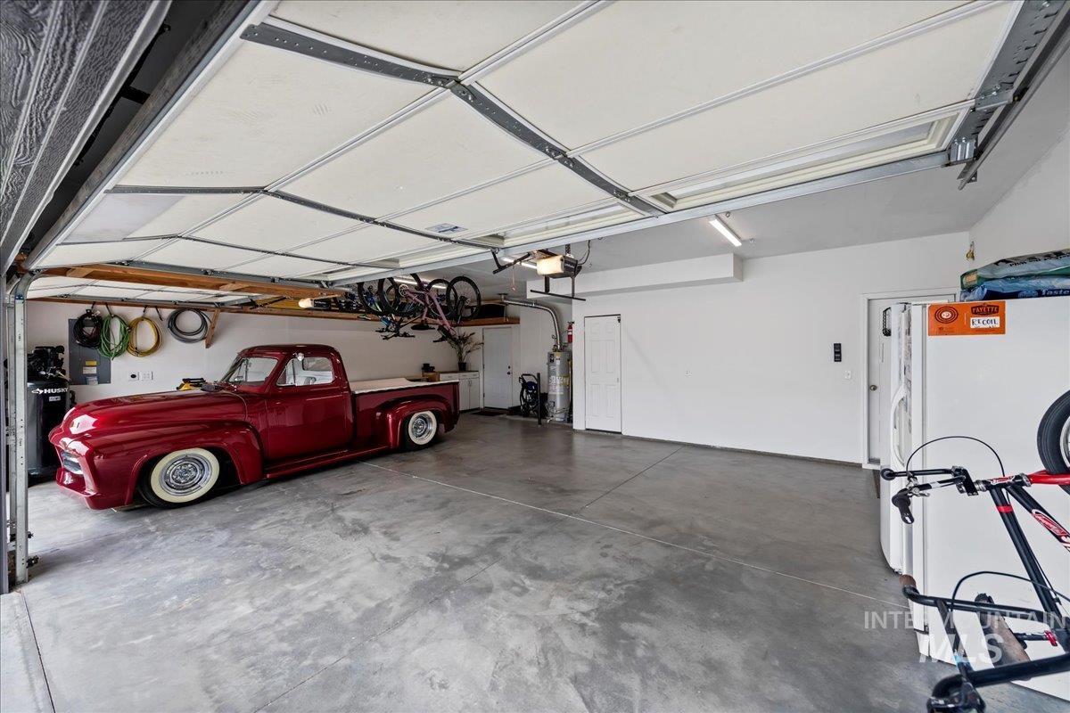 840 N Pine Brook Way