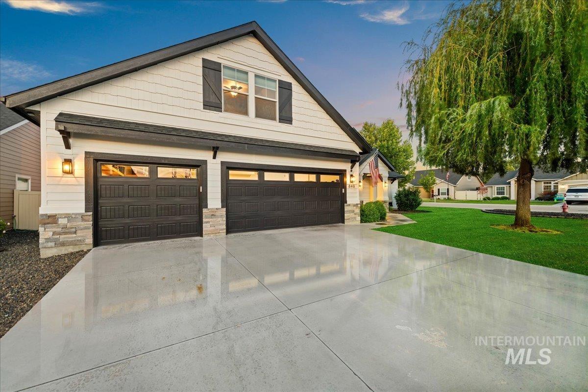 840 N Pine Brook Way