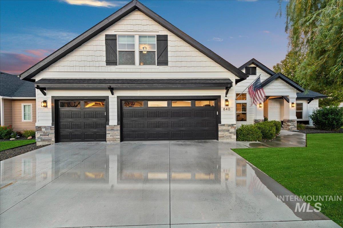 840 N Pine Brook Way