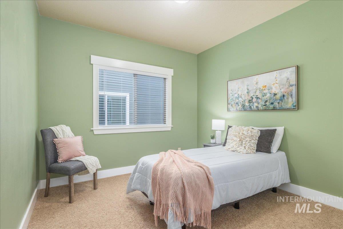 2371 E Powder River St