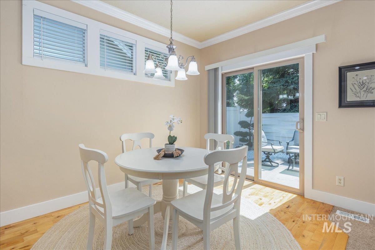 2371 E Powder River St